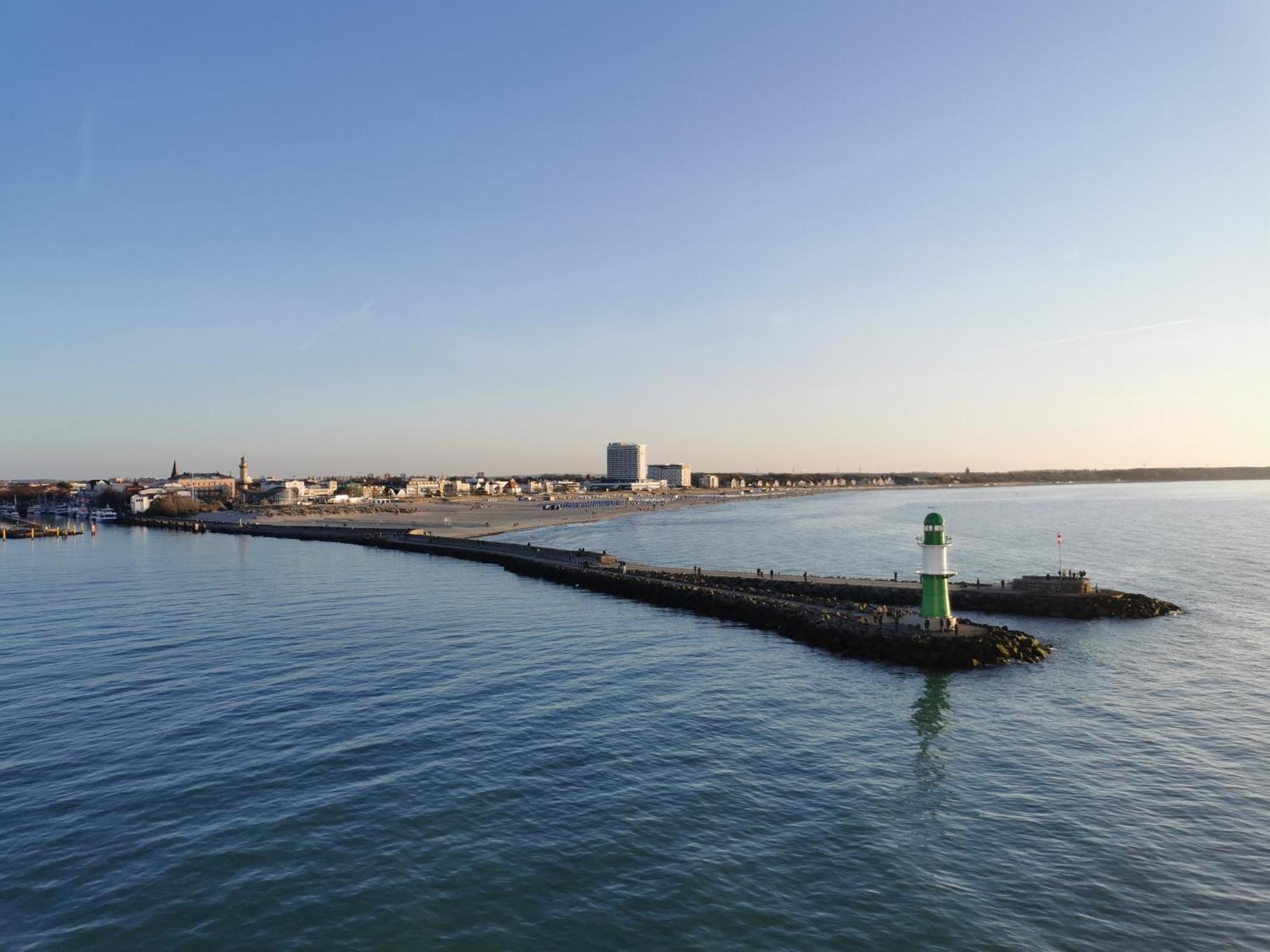 Hotel Ostseeland Rostock Bagian luar foto