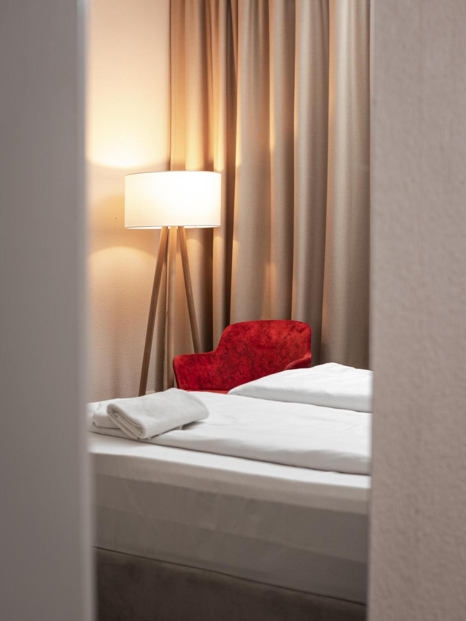 Hotel Ostseeland Rostock Bagian luar foto