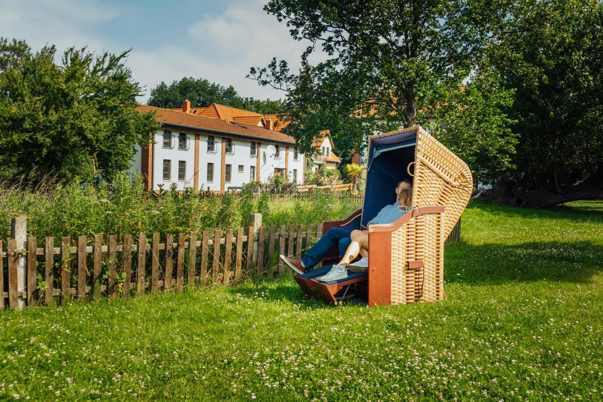 Hotel Ostseeland Rostock Bagian luar foto