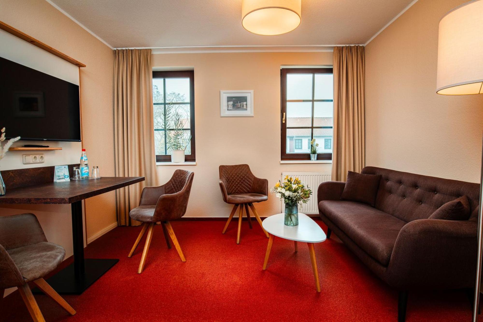 Hotel Ostseeland Rostock Bagian luar foto