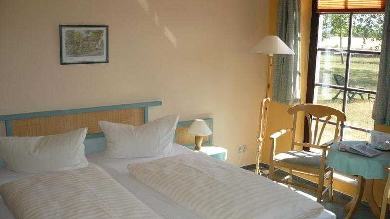 Hotel Ostseeland Rostock Bagian luar foto